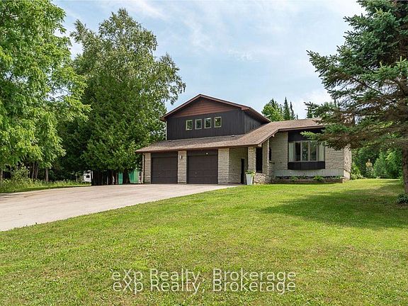2nd image of 502354 Grey Ave #1
