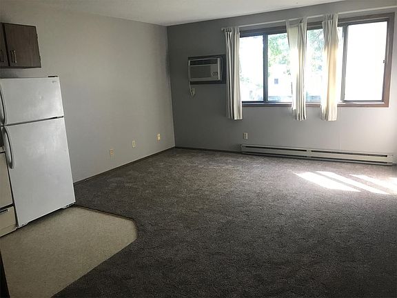 2nd image of 911 E Lincoln Ave APT 15