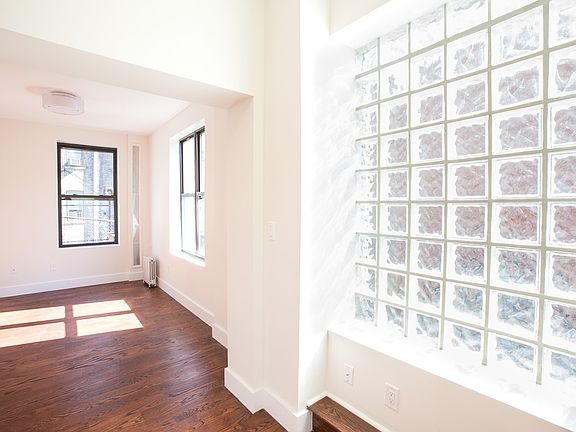 5th image of 54 2nd Ave APT 3