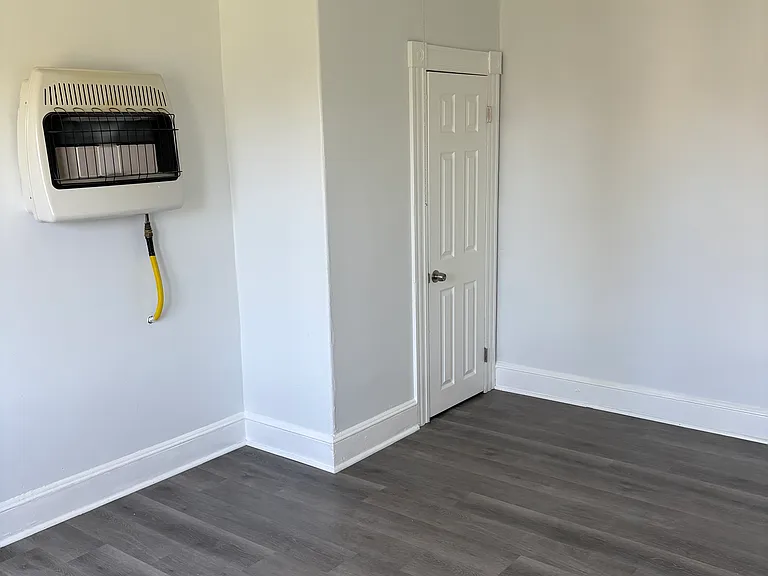 14 Beatty St #1 — Photo 5