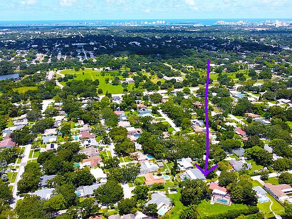 3rd image of 1891 Oak Park Dr S