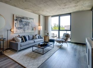 124 N Willard Ct #826, Chicago, IL 60607