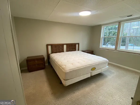 2072 E Roxboro Rd NE, Atlanta, GA 30324