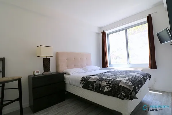 Rented by Property Link Mgmt, LLC | media 8