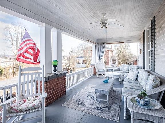 5th image of 519 Maple St