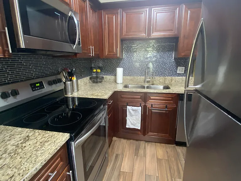 118 W America St #2 — Photo 23