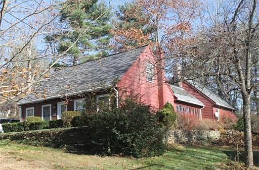 2nd image of 58 Idlewood St