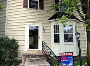 1004 Kings Crest Dr, Stafford, VA 22554
