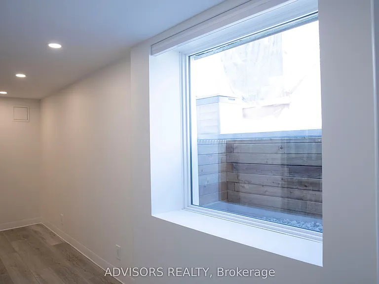 310 W 2nd St #2 — Photo 11