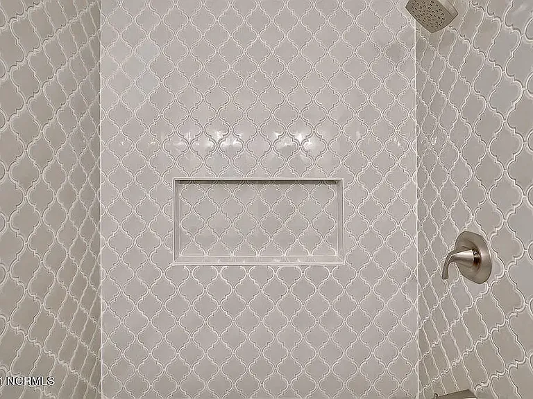*original listing photo from when we purchased the home (upstairs bathroom)
