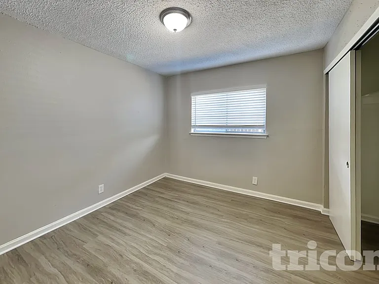 6831 De Palma — Photo 11
