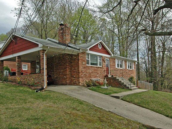 Beverly St view close-up