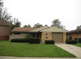 9044 Oconto Ave, Morton Grove, IL