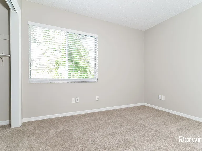 104 Holderness Dr — Photo 11