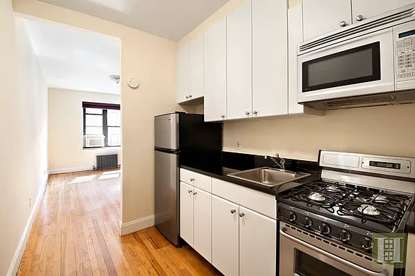 Rented by Halstead Real Estate | media 23