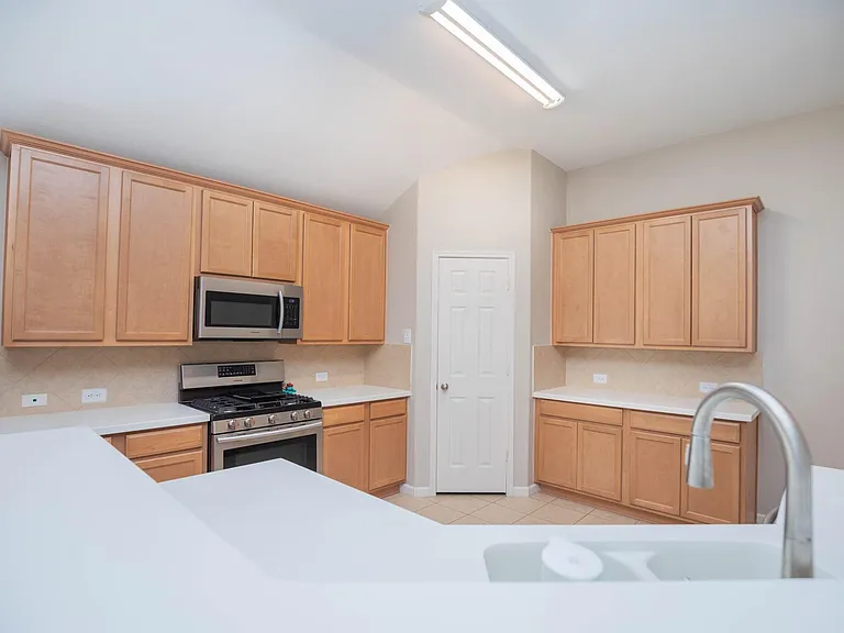 21206 Colton Cove Dr — Photo 7
