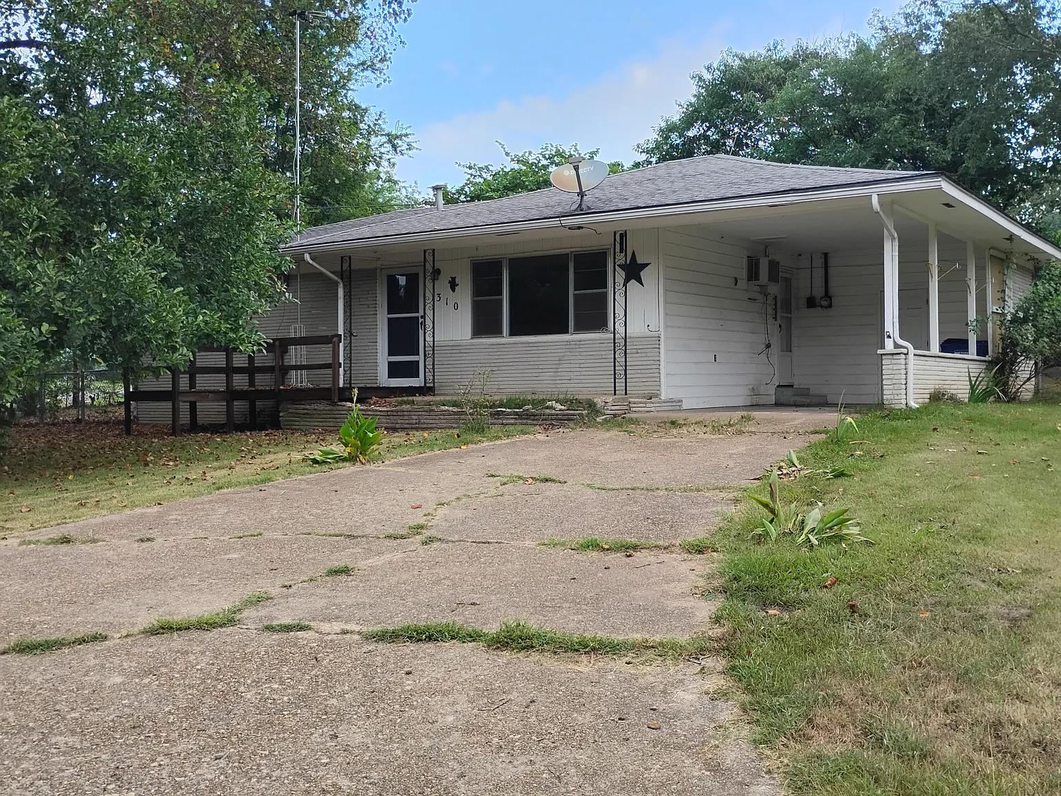310 Town Park Way - 1 — Photo 1