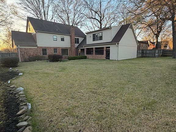 3rd image of 2960 S Germantown Rd