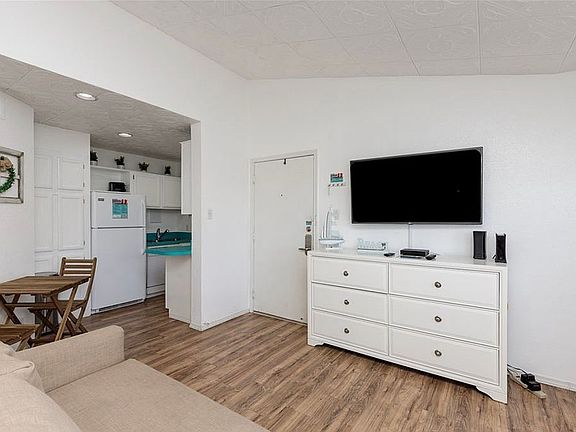 4th image of 14721 Whitecap Blvd APT 395