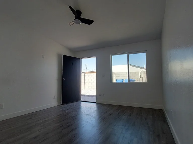 1917 E Monroe St #1 — Photo 3