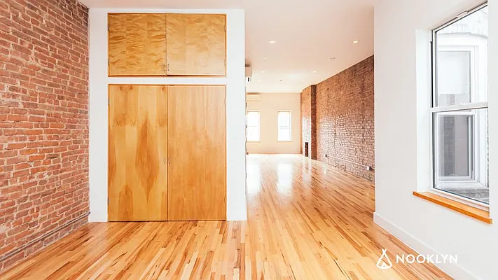 Rented by Nooklyn NYC LLC | media 16