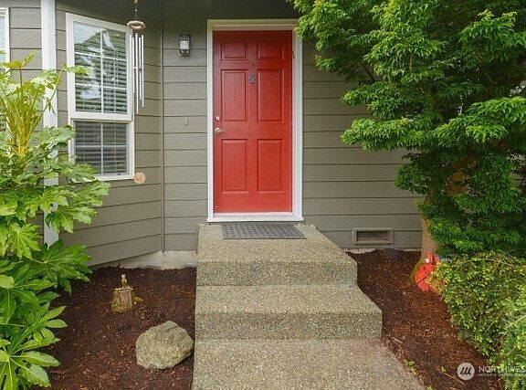 4th image of 5603 73rd Drive NE
