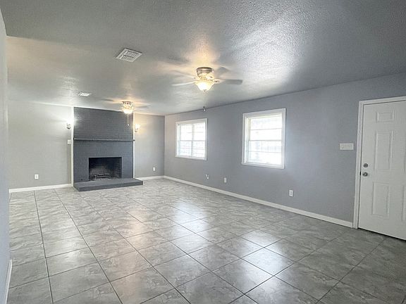 5th image of 1200 E 44th St