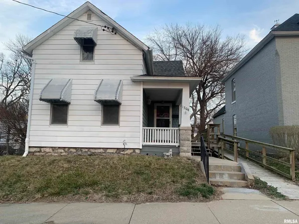 1304 N 11th St, Quincy, IL 62301