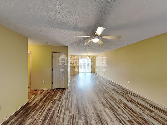 5th image of 2865 Oak Forest Dr