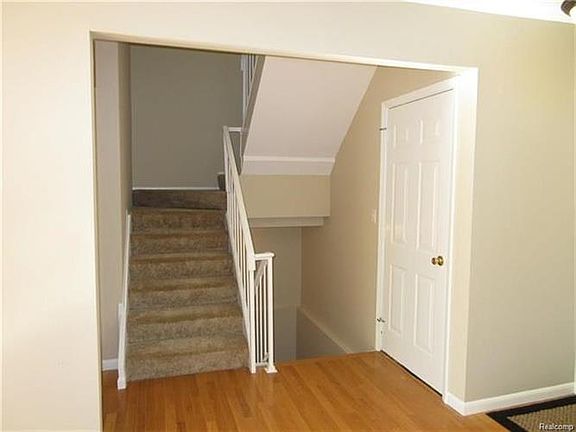 4th image of 22833 Cranbrooke Dr #379