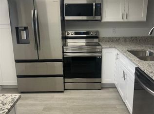 5707 Foxlake Dr APT 2, North Fort Myers, FL 33917