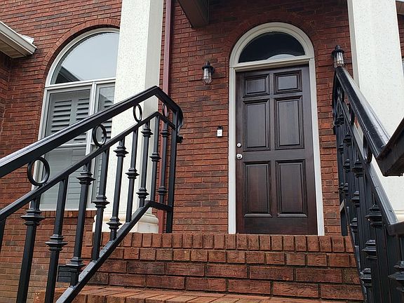 3rd image of 95 Bellwood Dr