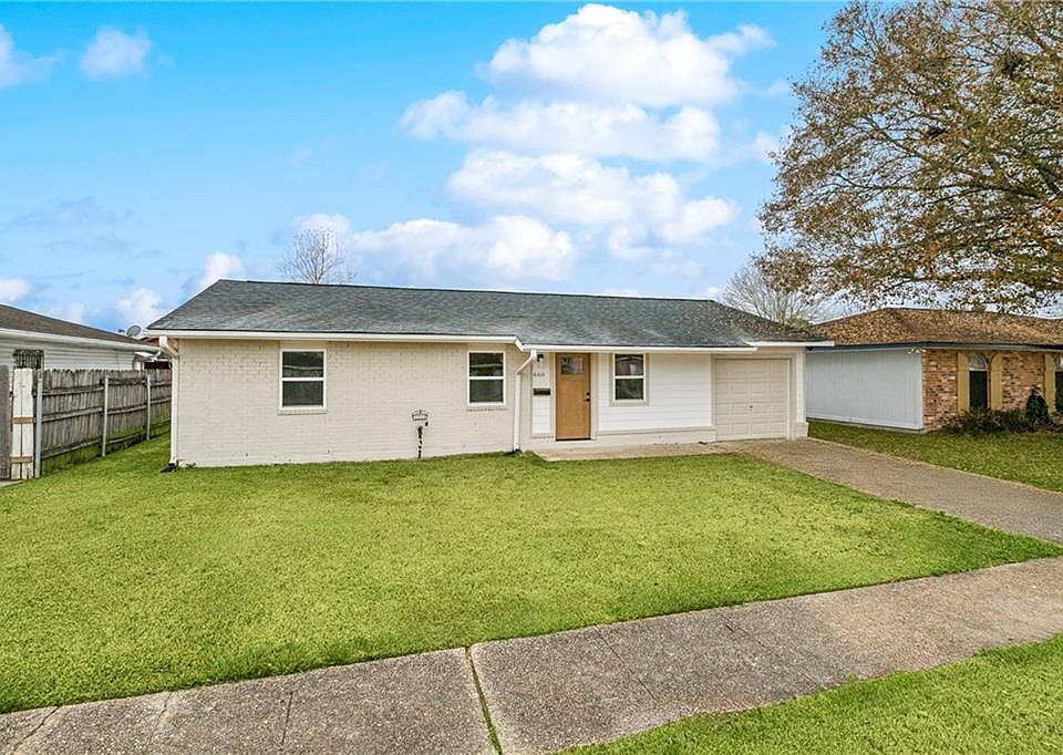 1st image of 660 Grovewood Dr