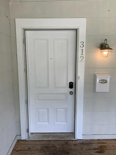 3 bed, 1432 sqft, $2,000 — Photo 4