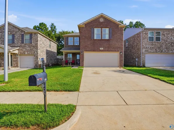 194 Green Garden Dr, Harvest, AL 35749
