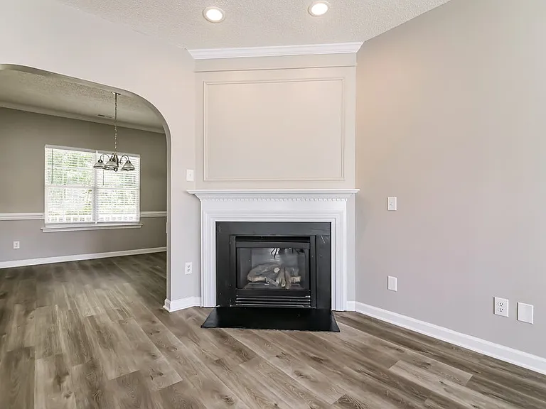 5716 Enoree Ln — Photo 6
