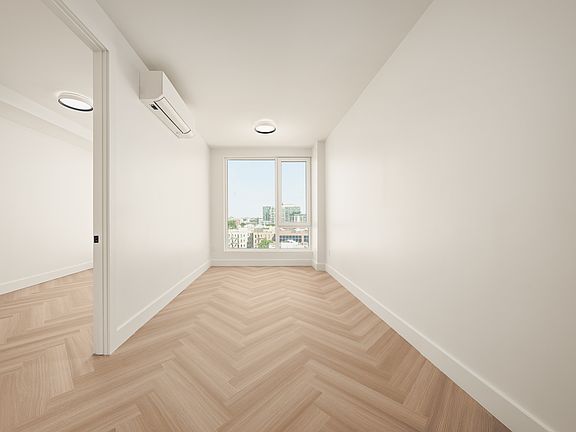 4th image of 34-16 38th St #1801