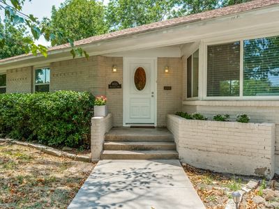 9525 Marimont Ln, Dallas, TX, 75228