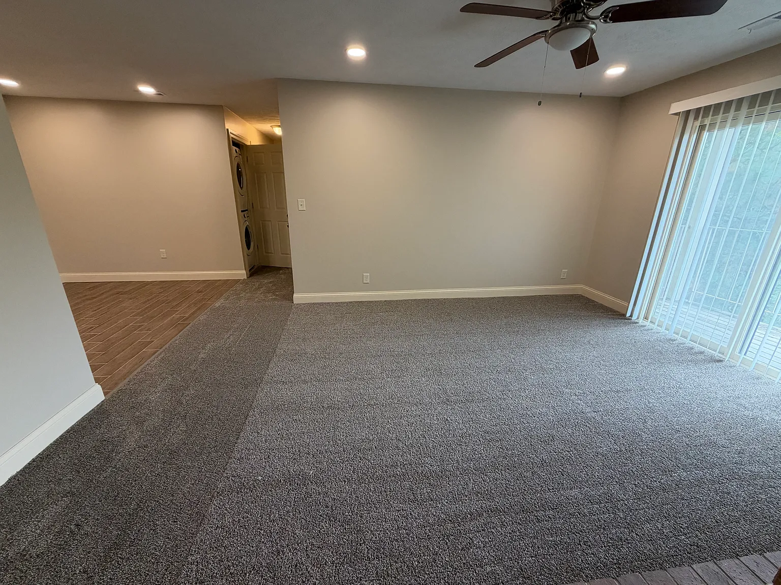 2 bed, 1.5 bath, 945 sqft, $1,499 — Photo 3
