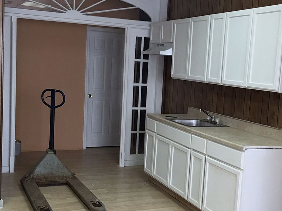 1st image of 2411 E Allegheny Ave