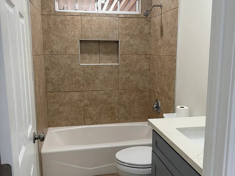 1637 E Alvin Ave #A — Photo 3
