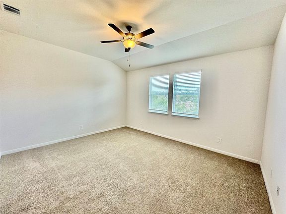 3rd image of 238 Cathedral Mountain Dr