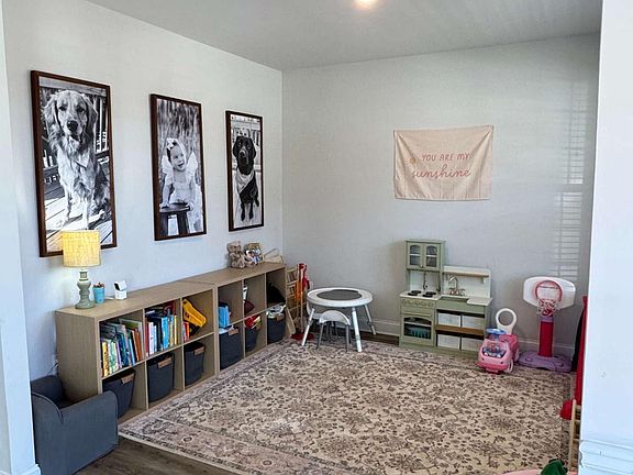 4th image of 77 Wentworth Cir