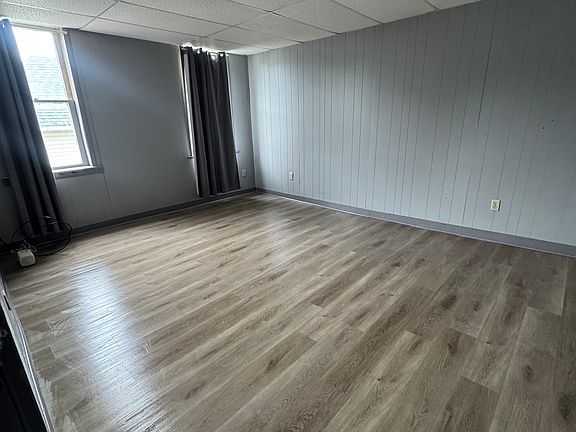 3rd image of 159 Pringle St #2