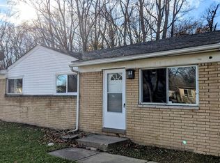 16130 Karin St, Taylor, MI 48180