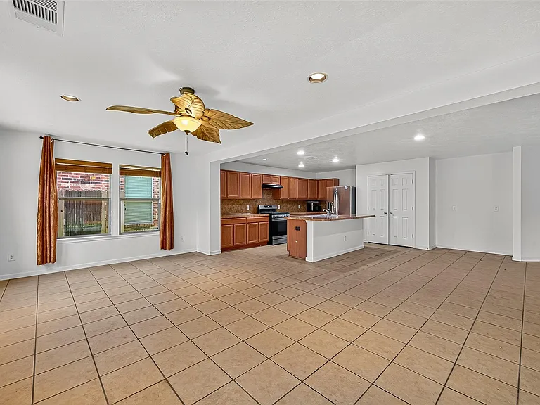 16547 Lanesborough Dr — Photo 20