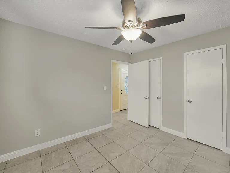 21211 Park Mount Dr — Photo 40