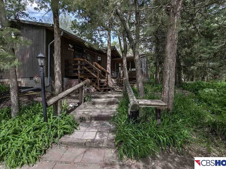 1st image of 17013 River Dr