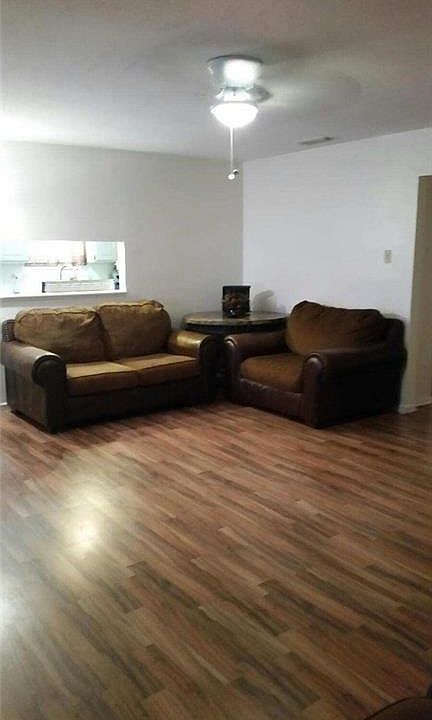 1st image of 1501 S Parkway Blvd S