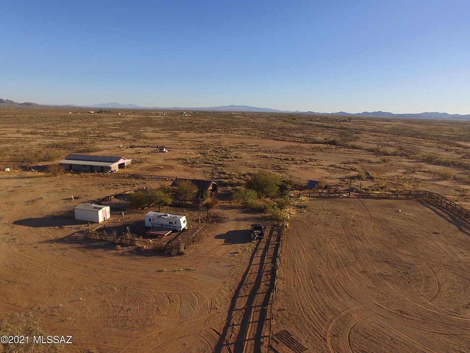 1st image of 7608 N Shadows Desert Ln